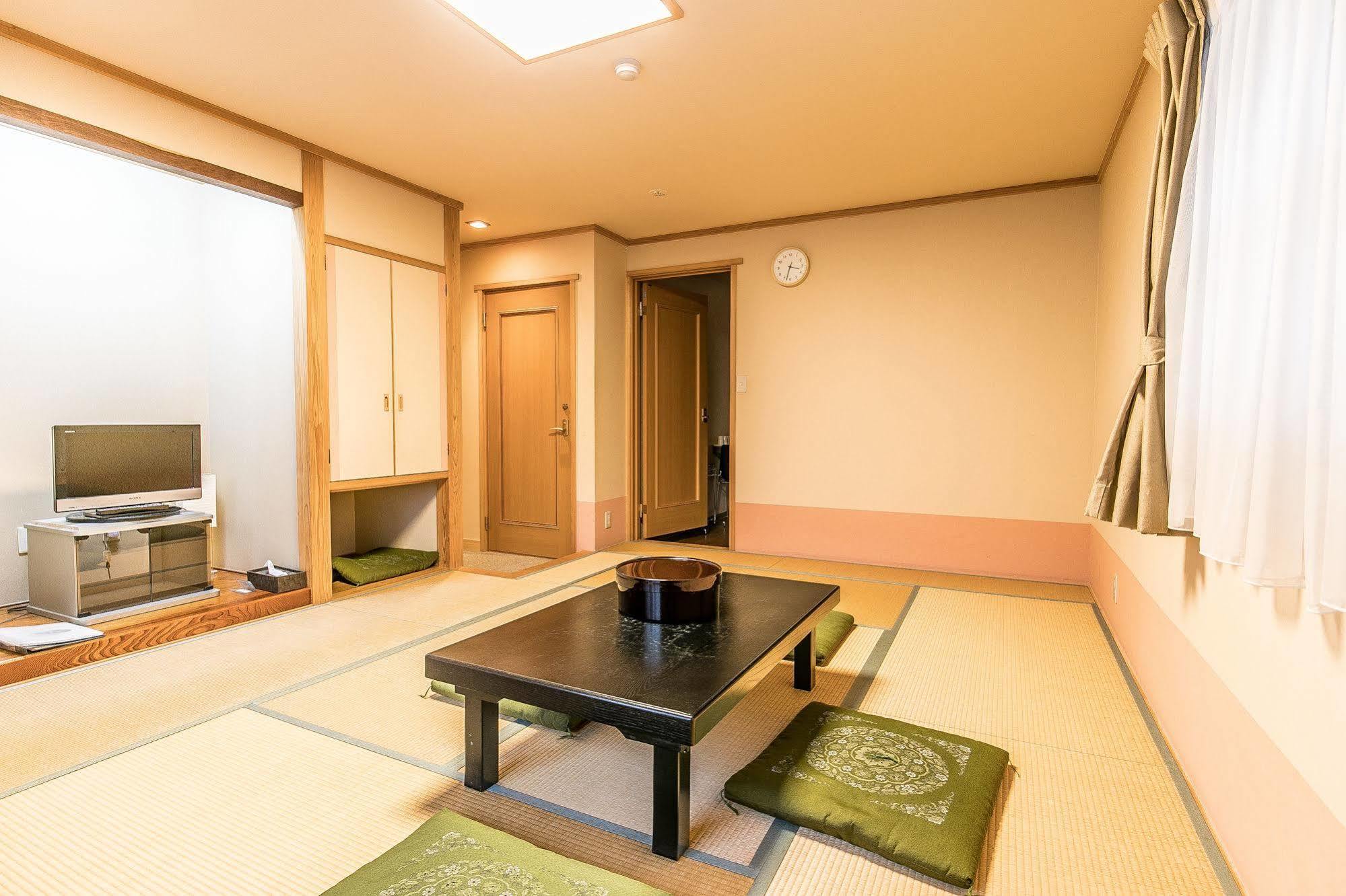 Petit Hotel Enchante Hakuba Kültér fotó
